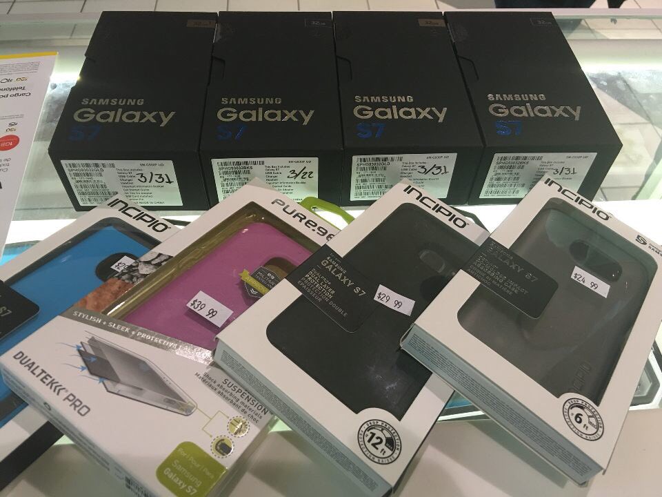 #Goodbye #Verizon and #HELLO #SPRINT 50% off YES PLEASE! #S7 #BOGO #WestOaksMall <a href="/marceloclaure/">Marcelo Claure</a> <a href="/AlexGhai/">Alex Ghai</a>