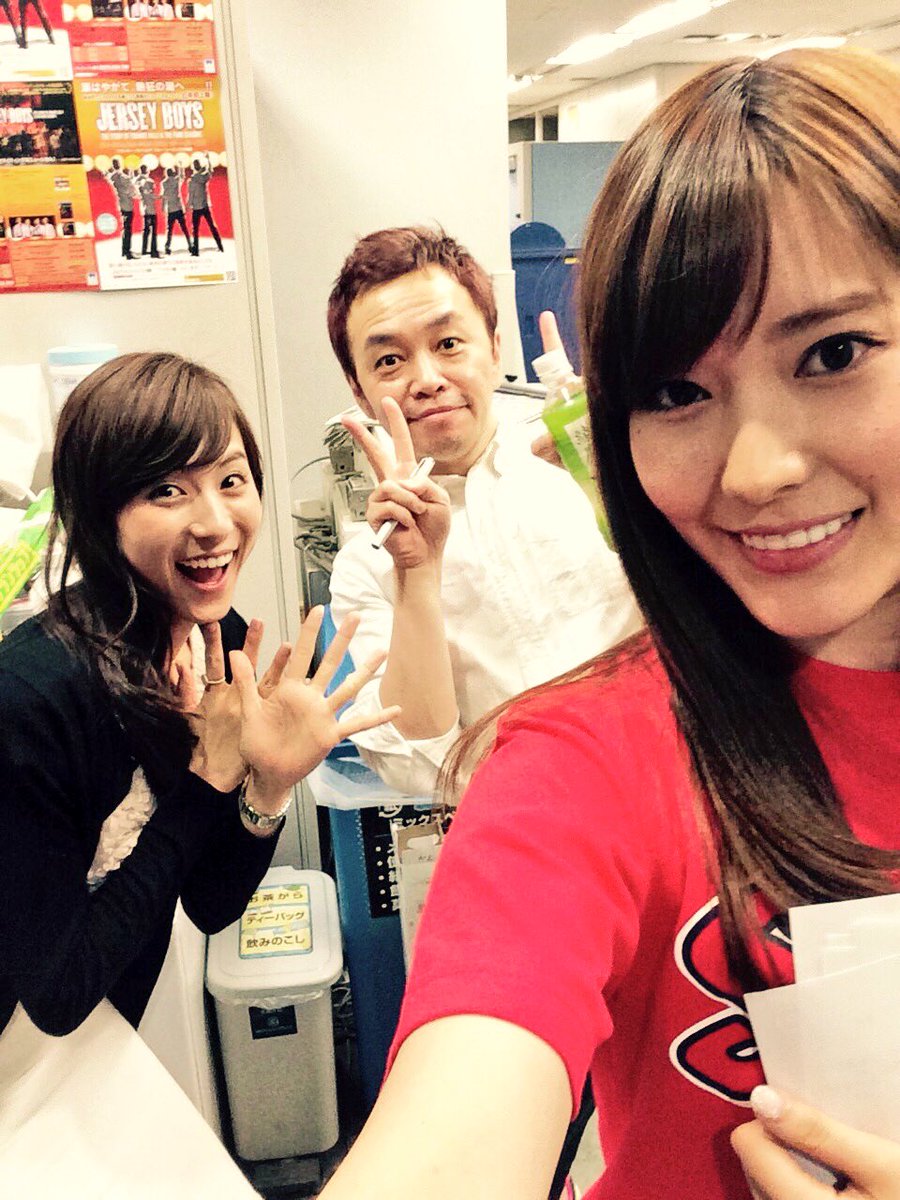 ysak0406's tweet photo. このあと9時よりTBSラジオ『笹川友里 プレシャスサンデー』に出演します！ 馬鹿リリック本や『生活は踊る』のお話など。朝にぴったりの曲も3曲ほど！ #ps954 （注：写真は昨年5月の #top954 プロ野球特番のものです） https://t.co/JFxsLynIe0