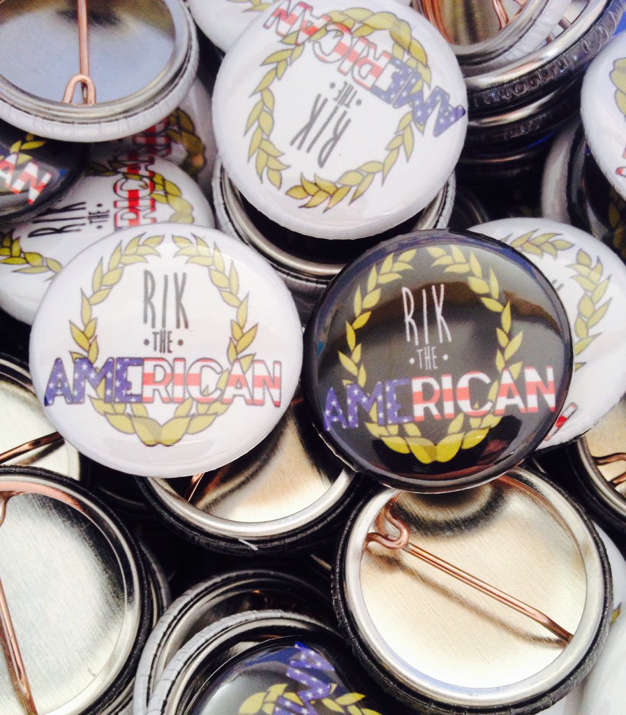 NSbuttons's tweet photo. Buttons for spoken word artist Rik the American, straight out of Texas! #buttons #pins #spokenword #godblesstexas https://t.co/4pebDFCbfQ