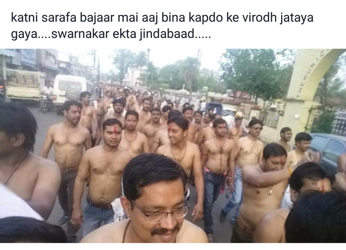 aartic02's tweet photo. Please meet these hard working Indian Jewellers, Karigars on roads from 1 month 
#RollBackExcise .@narendramodi https://t.co/BKZLWc2YP2