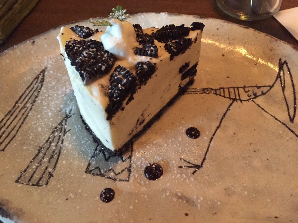 Yuno カフェ ケシパール クッキー クリームチーズケーキ 神戸三宮で1番のお気に入り 定期的にメニューが入れ替わり 様々な創作チーズケーキが楽しめる チーズケーキ愛好家にはたまらん ファインダー越しの私のチーズケーキ T Co Avtdj8fv8i