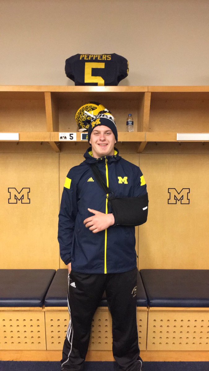 PCFBDFO's tweet photo. PCFB in the Big House - JBB, Lyons Family @bartbaby23 #livvnation #wolverines #thebighouse https://t.co/OmcFVrurL6