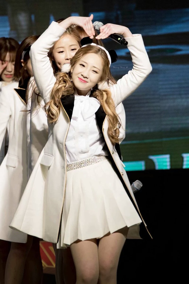 YUOKARlNA's tweet photo. 사랑해🙆 { @JYeeun_Clc @jooseohyun366 @Lvlz_Yeinn @MAMAMOO__Solar @Dancingqueen_GG @HJ_AOA @AdorableLovegyu @MJ__ASTRO } https://t.co/jQ6w7DaqmT