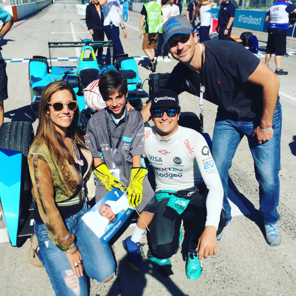 tracybrennan007's tweet photo. Fun day at the races @FIAformulaE @NelsonPiquet @TrentBroin #LilDMan https://t.co/6Vvo4jjRc6