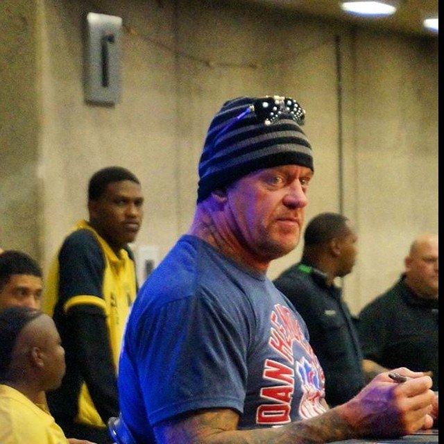giselaiveth96's tweet photo. #undertaker hoy en WM32 axxess. 😍 #thedeadman #MarkCalaway #michellemccool #teamcalawaymccool #thephenom #thebigevil https://t.co/OczVm2gzBk