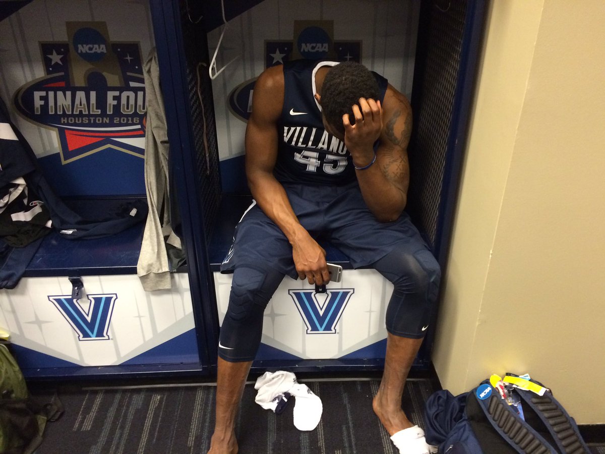 Darryl Reynolds still sitting at locker trying to figure out what happened: "Im in awe. That was insane." #Villanova