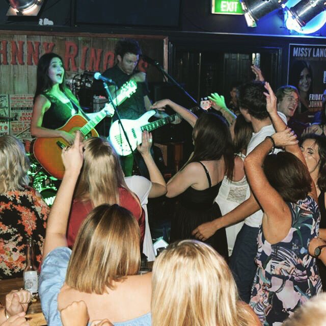 MissyLMusic's tweet photo. Thanks for making me feel so welcome Brisbane 💜💗💫🎵 #thatswhatimtalkingabout#toomuchfun #johnnyringos https://t.co/u6C0HGWzYL