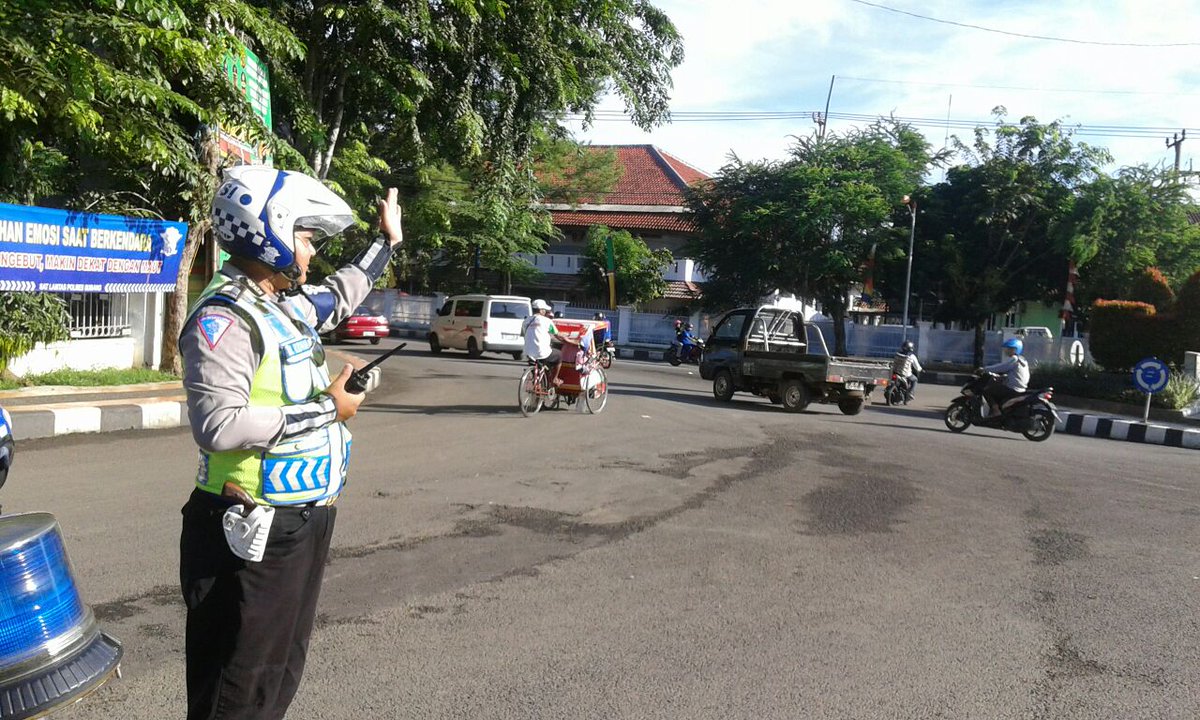 08.05 Lampu Satu Subang lalin lancar #RTMCjabar