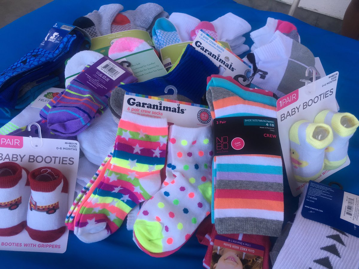 FSAthletics's tweet image. SB: Thanks Red Wave for donating so many socks to local kids in need for the #shareapair campaign. #bestfansever