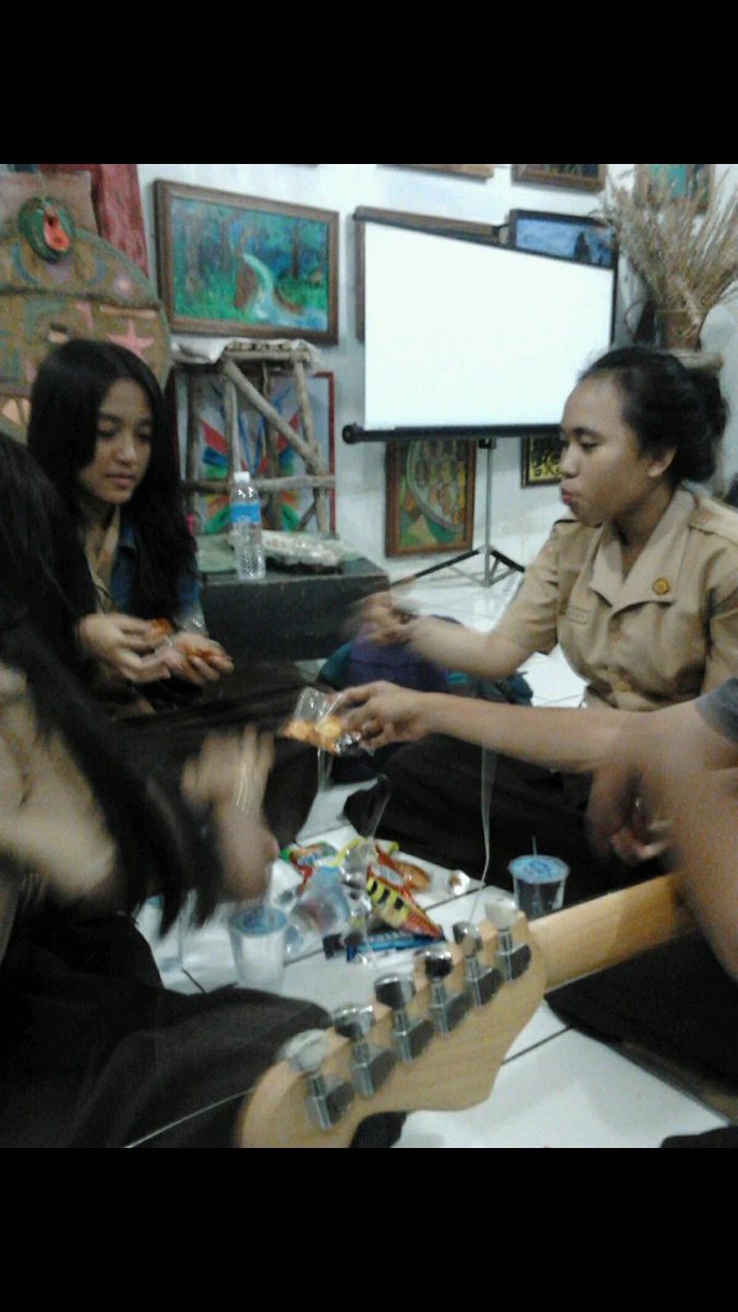 Wah kapan ini? rindu banget :( RT @setancalm: Hey hey hey ada kak <a href="/pujaayulestari/">Puja Ayu Lestari.S</a> disini 😘