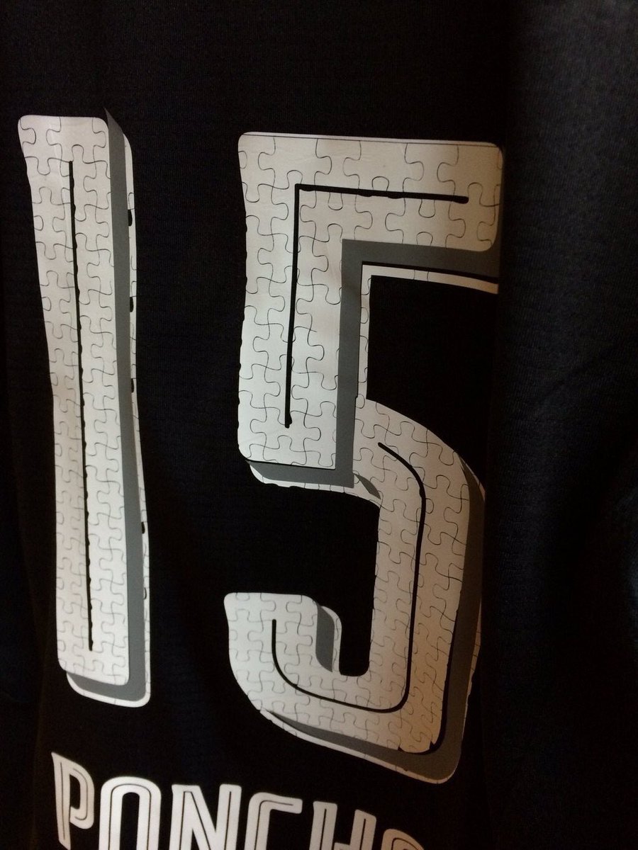 MundoLigaMX's tweet image. ¡BUEN GESTO! 

Hoy es el Día Mundial de Concienciación sobre el #Austimo y así lucen las playera del #Atlas.