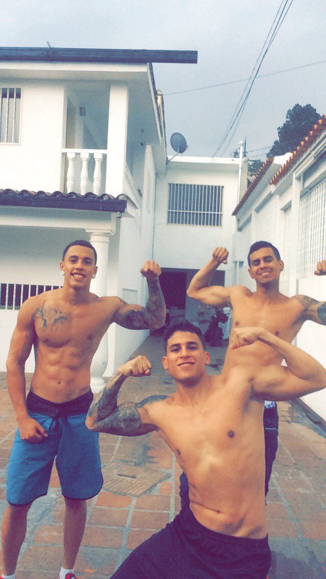 GustavoFitnes's tweet photo. Un Sábado Distinto💪🏼🙏🏻🌧🌧 https://t.co/cGA5o9TCLE