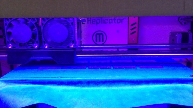 Best3dprint's tweet photo. @makesanantonio | #3dprint | Oooh yeah .... #3Dprinting #TheReplicator #Makerbot #maker #m… https://t.co/HGLei3dkVc https://t.co/pdNYygS4HJ
