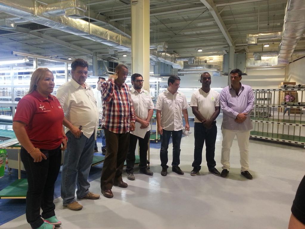zulmyorozco's tweet photo. desde la empresa #Baifa impulsando el MotorExportación Pdte.@NicolasMaduro https://t.co/d96f6DZtPH