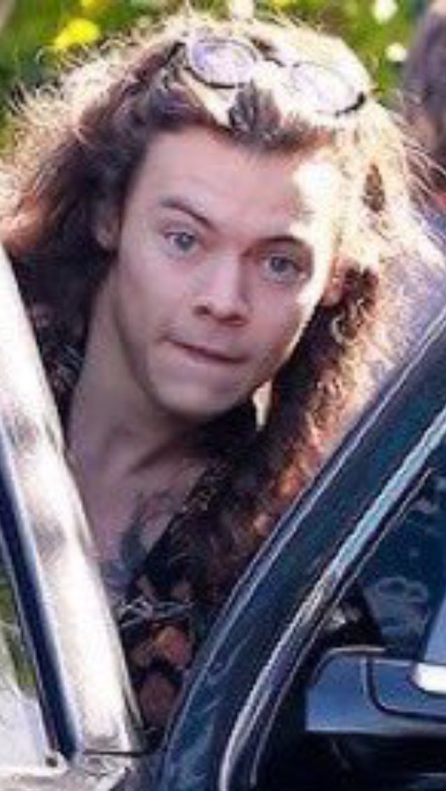 LARRYYYYYILY's tweet photo. @1DVoteSpree #BestFanArmy #Directioners #iHeartAwards https://t.co/FUot9vOdyA