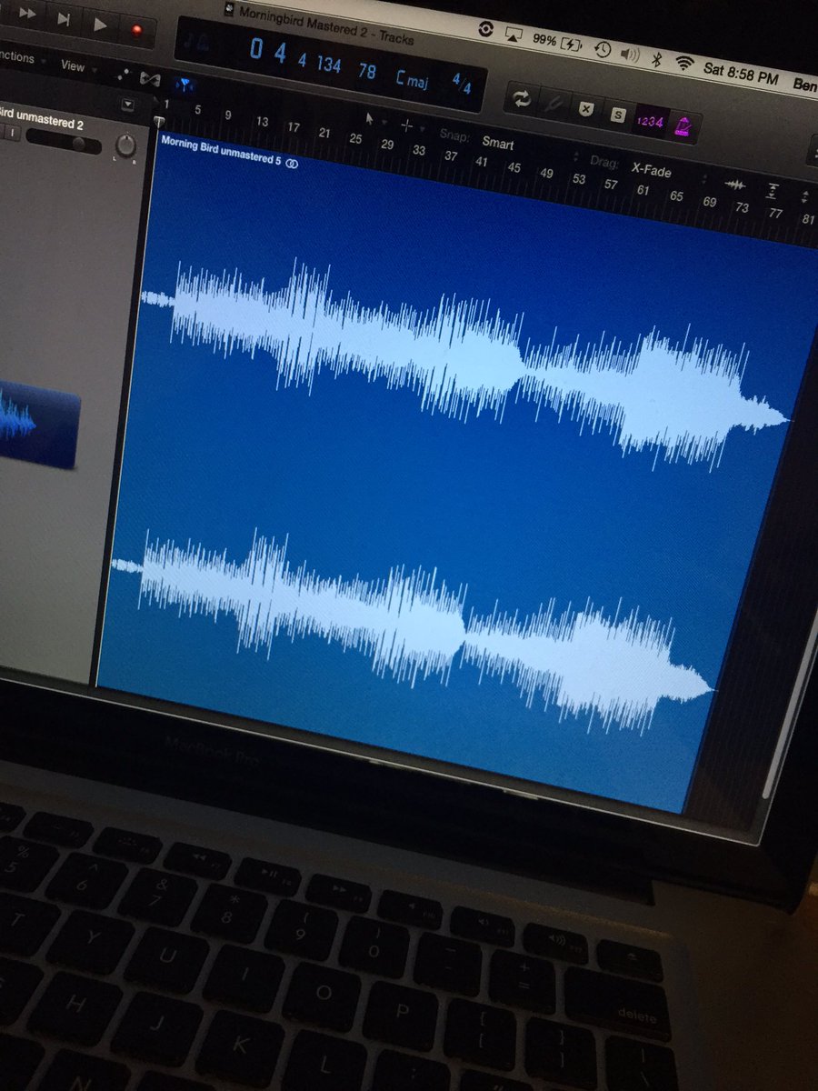 cloudqu33ns's tweet photo. Mastering the third song on the EP right now! April 17th! https://t.co/BSjiwwlhKw