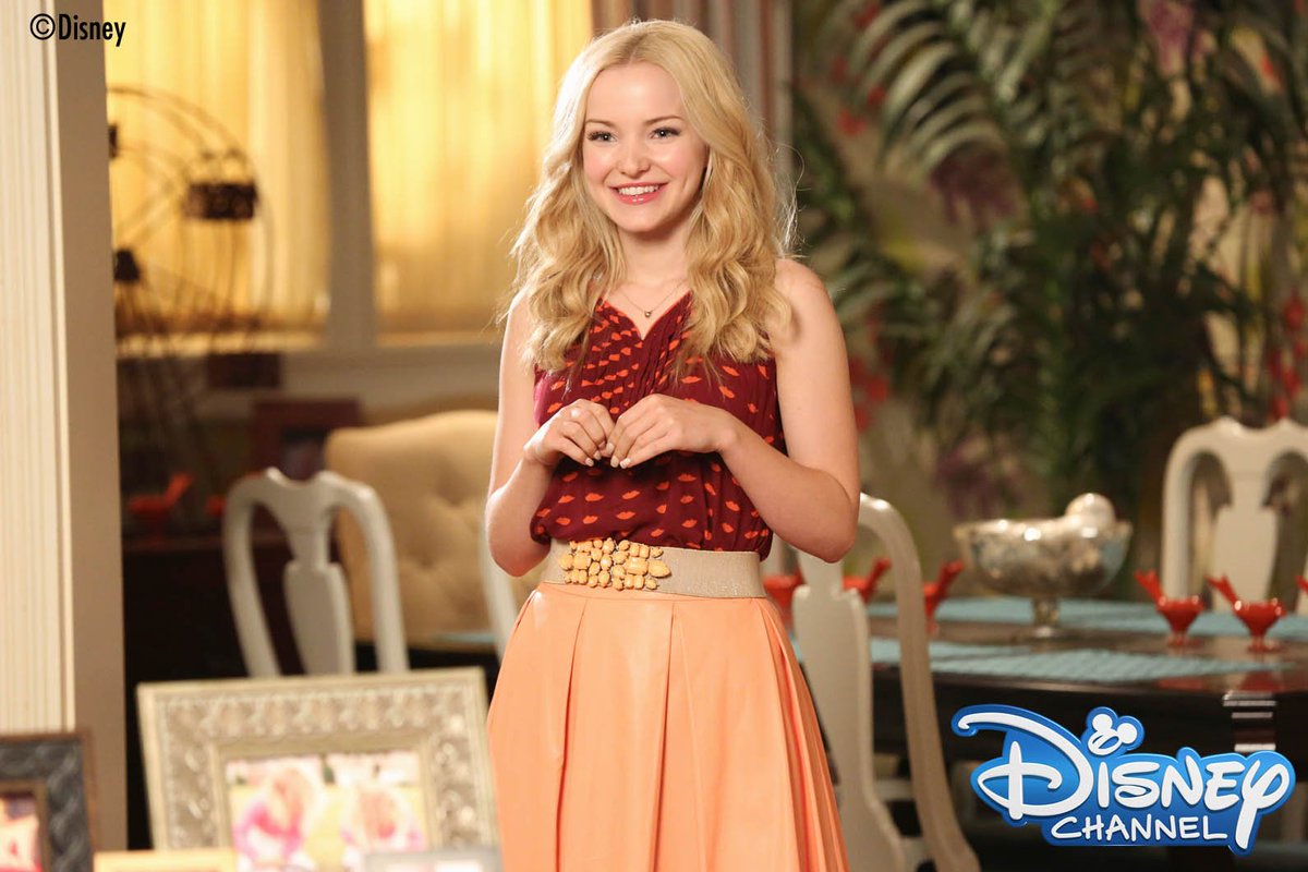 ディズニー チャンネル スターズ 公式 4月の うわさのツインズ リブとマディ は毎週新エピソード 今日19時 あこがれのスーパーヒーロー リブは主演ドラマの撮影が始まり 張り切るが マディは凱旋パレードの先頭を務めるため ヤマアラシの