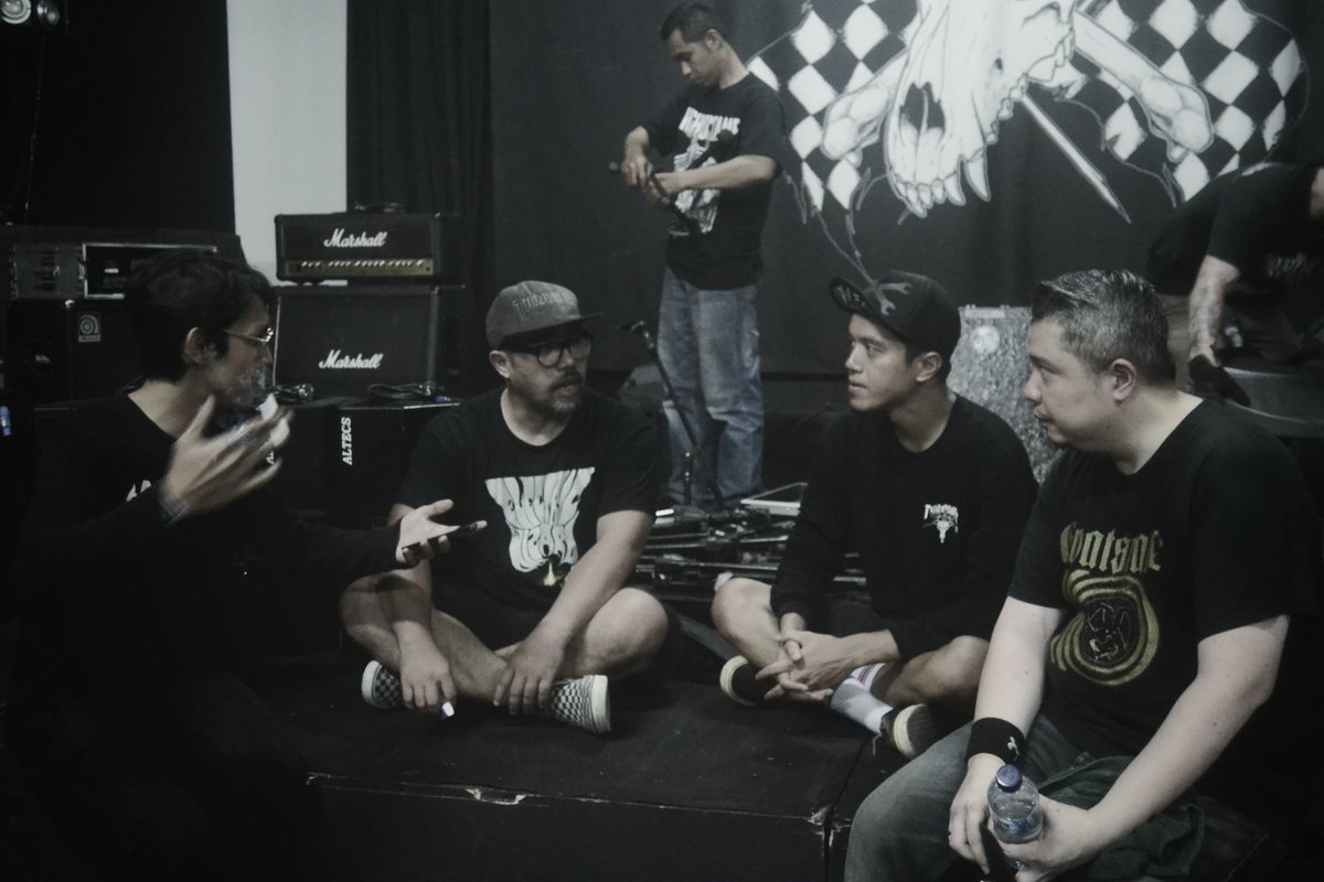 Obral-Obrol Santai Bersama <a href="/seringai/">Seringai | ニヤリ</a> anjzine.com/2016/04/01/obr…