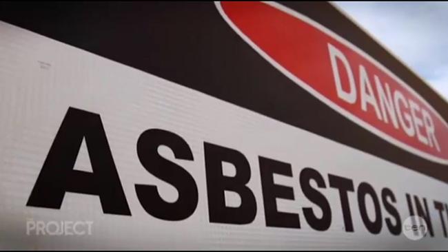 theTiser's tweet photo. Asbestos pieces found on grounds of eastern suburbs primary school. https://t.co/4MLJ2JfYRq #newADL https://t.co/IKtb0iedp6