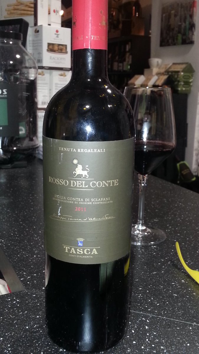 mirkoa77's tweet photo. #degustazione #rossodelconte 2011 @TascaWine https://t.co/2HyzFLg26S