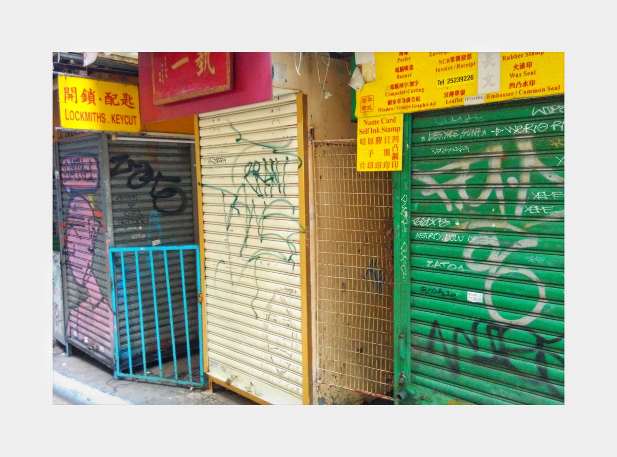 hello2Phyllis's tweet photo. #emotionalcity #SM6503 Graffi-city| Colorful faces of city. All the stores have different characteristic. https://t.co/ulTRqSuJ94