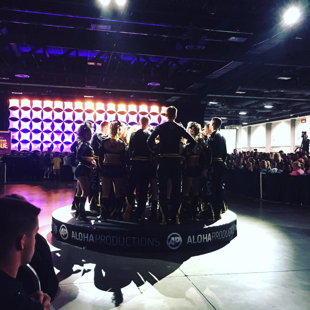 CheerDaily's tweet image. Top Gun LG Coed on deck at The Champions League 🆑3️⃣! Watch  LIVE 👉🏼 thechampsleaguemovie.com #thechampsleague