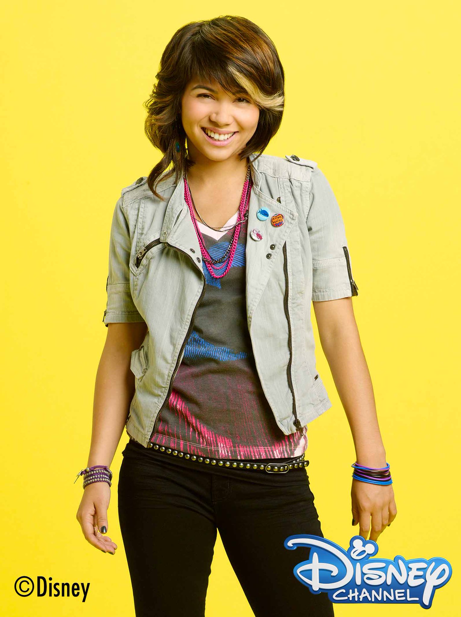 ディズニー チャンネル スターズ 公式 4月3日は レモネード マウス ステラ ヤマダ役 ヘイリー キヨコの25歳のバースデー 個性的な持ち味がカッコイイ Happy Birthday Hayleykiyoko T Co Zvgxz3ve0g