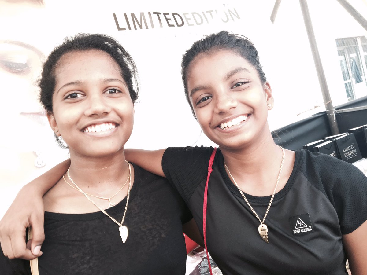 LELKStore's tweet photo. Our lovely customers ☺️ #lehappycustomers #limitededitionlkstore #visakhavidyalaya https://t.co/UaMSxBsDp2