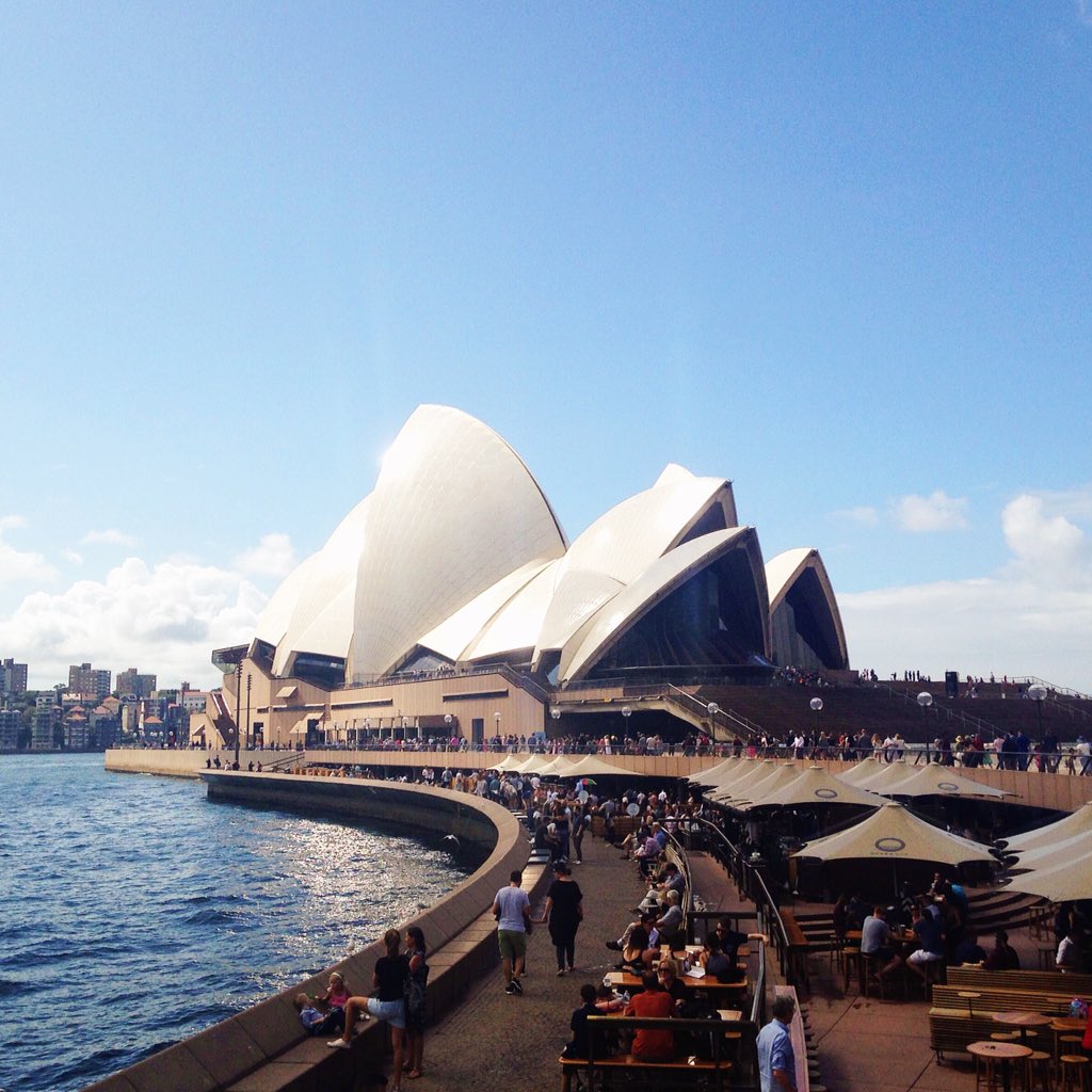 mattallison's tweet photo. The lecture hall for #MADSYD this afternoon, a little more 'stable' than the #MadFood tents and a lot less rainy. https://t.co/H4z3L1ZJlN