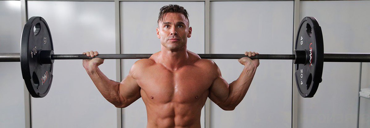 muscle_fitness's tweet photo. Sculpt your beach body with this 4-week shred. https://t.co/28udolloEo https://t.co/cJ6StBefJp