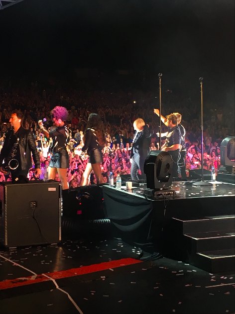 duranduran's tweet photo. WHAT A NIGHT! Thank you for everything, @LIVETAMPA, we will be seeing you again soon! #duranlive https://t.co/M22VE4l9OZ