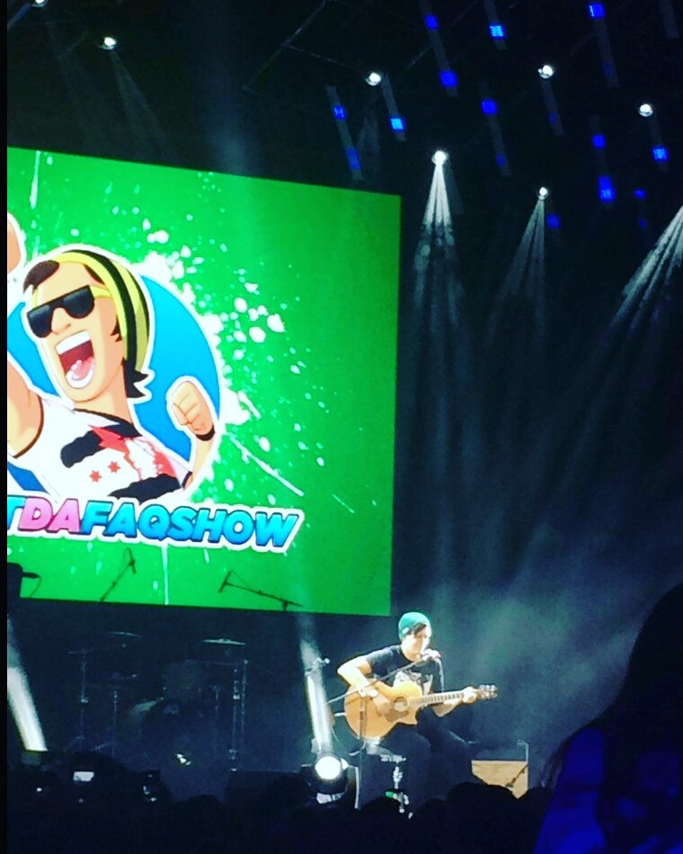 whatdafaqshow's tweet photo. Gracias Colombia por el mejor evento de mi vida! !! @ClubMediaFest https://t.co/NLe5qNt0yM