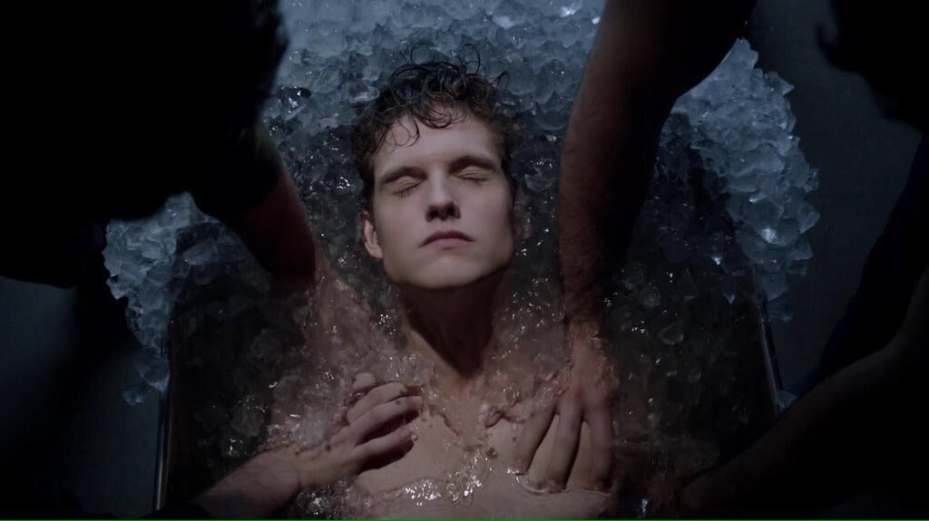 nothingslikeur's tweet photo. tudo o que queria era esse homem de volta 
WE NEED ISAAC LAHEY https://t.co/lPfIsbzC1r
