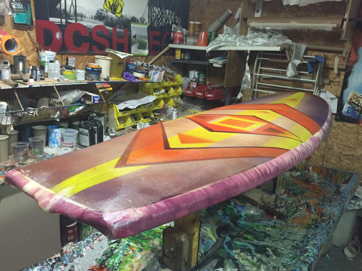 SurfZapstix's tweet photo. Zap and Luke Doing Some Crazy Stuff. #BonzerBoardProject @EasternSurfMag @socalboarders @SurfZapstix #Latenightshape https://t.co/JJaJj4S7A0