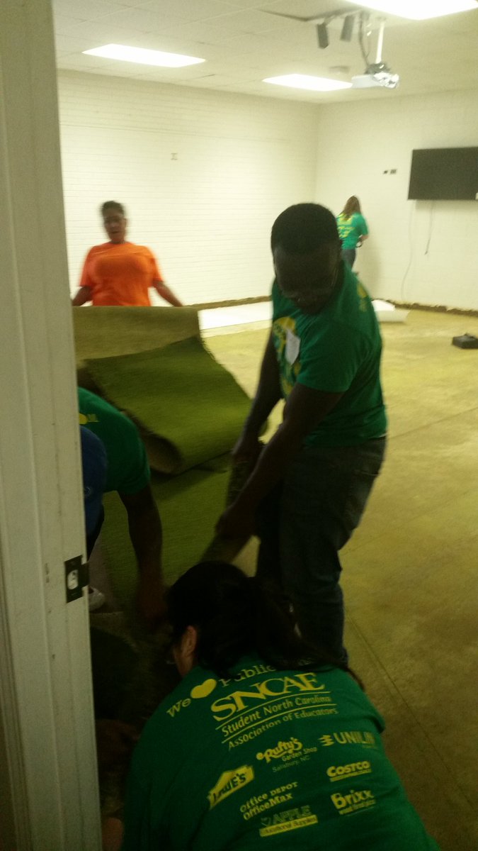 1ArielHager's tweet image. Hard work pays off, even when you many not see who your work effects. #fortheteacherswhomaketheschool #O2T2016