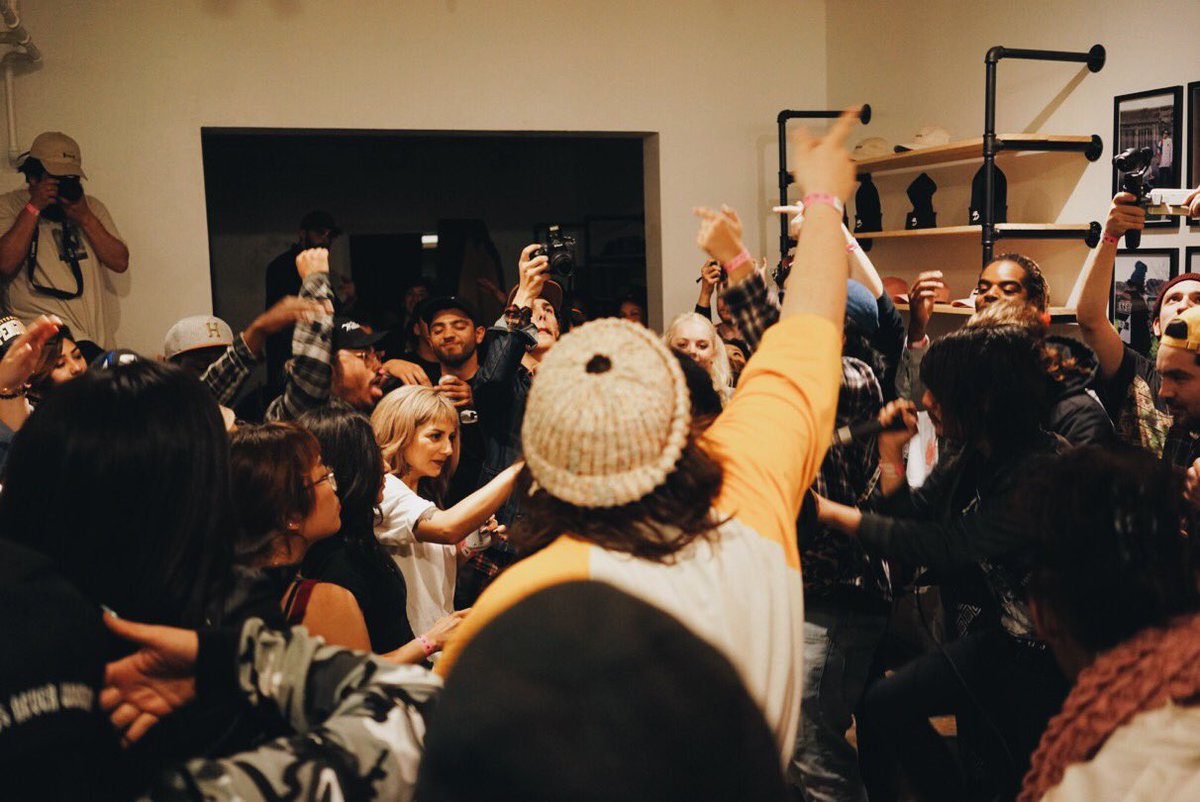 stsgallery's tweet photo. You could say we aren't your average street wear shop https://t.co/3nddymBjNS