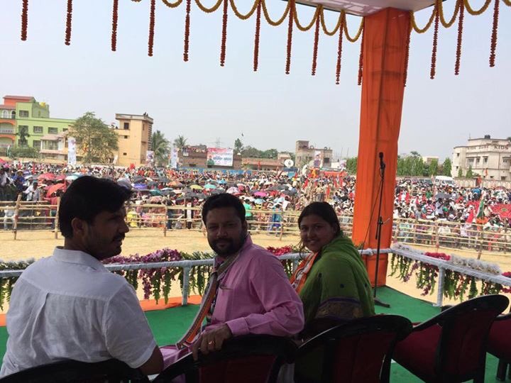 RajaBrar_INC's tweet photo. At a public meeting in Kutli, West Bengal with Candidates IYC General Secretary Indrani Mishra and Abhijit Acharya. https://t.co/5j8u6jTFbm