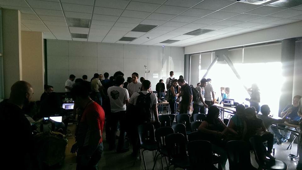 TomasDeCamino's tweet image. #ArduinoD16 #GenuinoDCR16 @fun_costarica