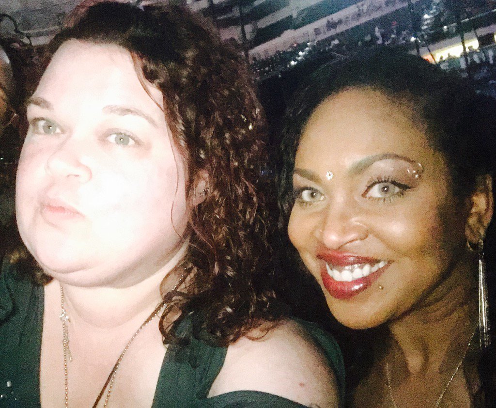 NE_NKOTB_4Lyfer's tweet photo. Met the lovely @AnjaliQueenB !!!! #SpringJamAtTheDome @TheBeatTampa https://t.co/RuFeqIRSDt