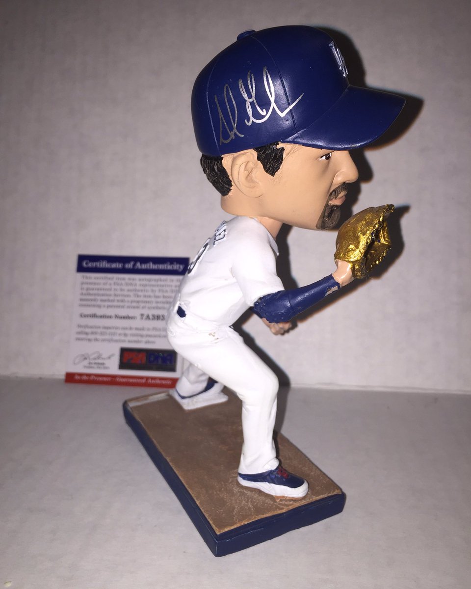 Truebluecrew2's tweet photo. #adriangonzalez #dodgers #losangeles #bobblehead #nodder #dodger #bobblegraph #bobble #autograph #signed https://t.co/Gcfsavjotw