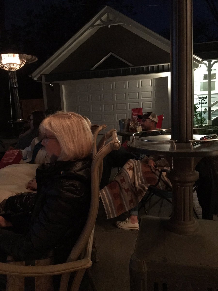 CHouseCinema's tweet photo. Perfect enchanted evening with friends and neighbors. https://t.co/kqKAgEaZgA
