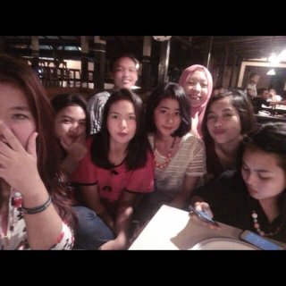 damasintaa's tweet photo. Bday MegaSilvia. https://t.co/y1jYlVoHkh