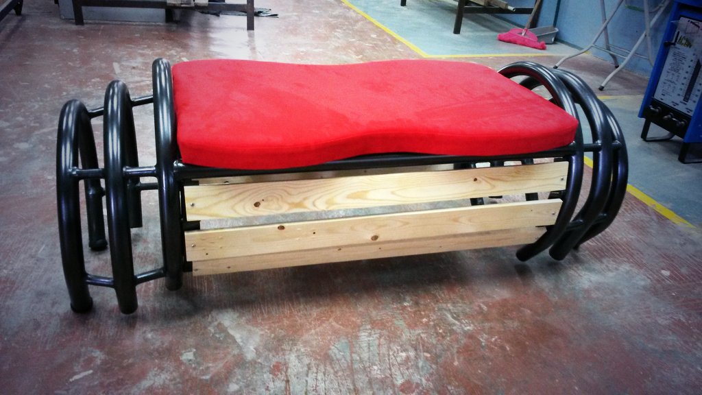 giey94's tweet image. Alhamdulillah..selama dua mggu pulun nak siap kan bench nih... #eggbench #cybertectureegg #mumbai #final #tashabar