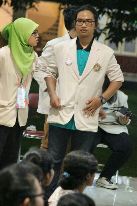himapensi_usd's tweet photo. Para panitia keceh-keceh https://t.co/TsvronpKcd