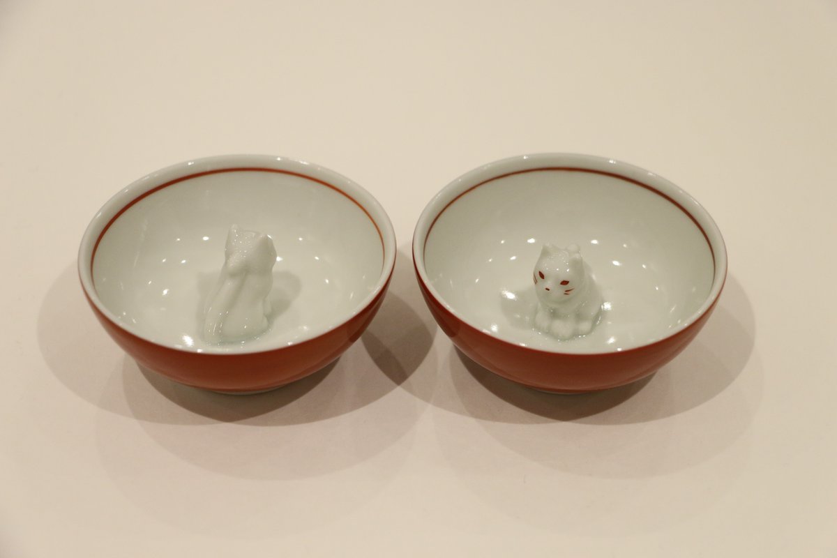 ট ইট র 梅田 蔦屋書店 Cat Art 展 出品作家ご紹介 ４月１日よりガーデン ラウンジステージ上で展開しております 九谷焼窯元 上出長右衛門窯6代目上出恵悟氏 には招猫 猫盃を展示していただいてます 挑戦的でユーモアあふれる作品を是非 ご覧ください