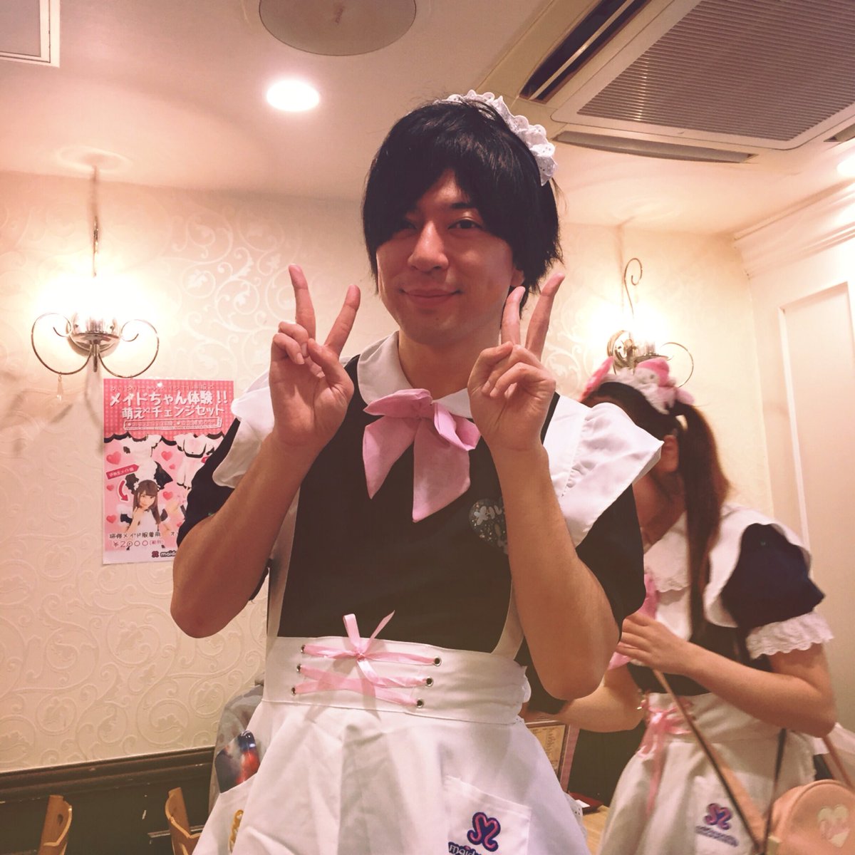 何やってんの イラストレーター 岸田メル先生がメイド喫茶に 初出勤 可愛いメルちゃんにメルメルだぞ Togetter 何やってんの イラストレーター 岸田メル先生がメイド喫茶に 初出勤 可愛いメルちゃんにメルメルだぞ Togetter