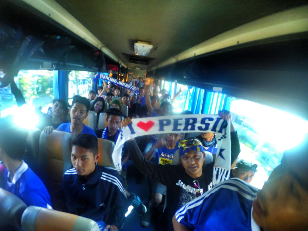 mabes33purwakar's tweet photo. Bismillah bomber purwakarta #GbkInvasionPart2 https://t.co/MYS01VfZDY