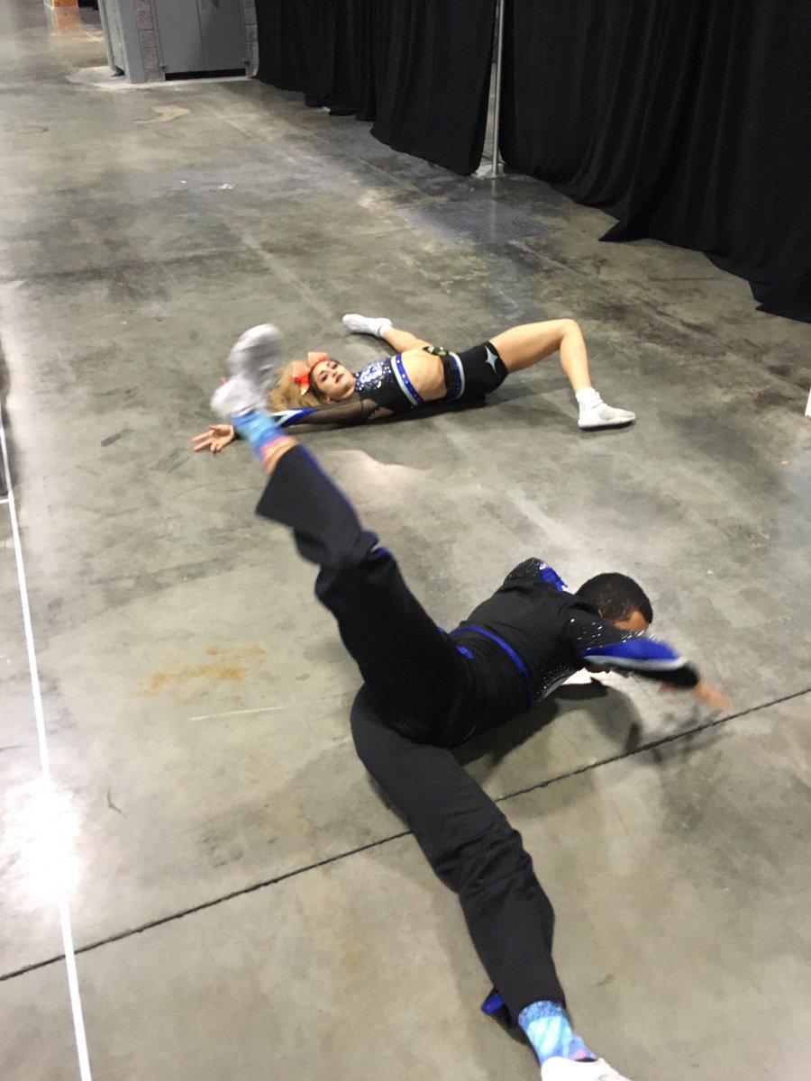 hoeymoss's tweet image. League of the champions summed up in one picture