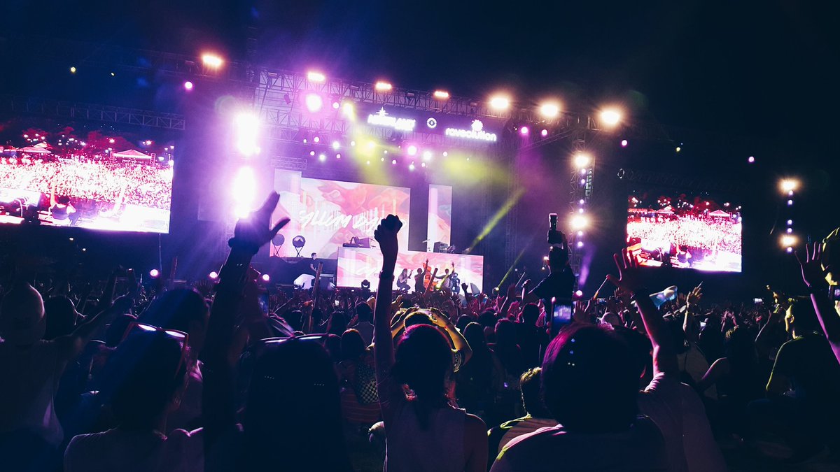 shotthefvckup's tweet image. #raveolution #NeverlandXRaveolution
