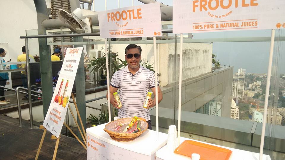 yesteethatsme's tweet photo. Start your day the absolutely healthy way with fresh and 100% natural fruit juice packed in a bottle from #frootle https://t.co/0DDEPEVlsM